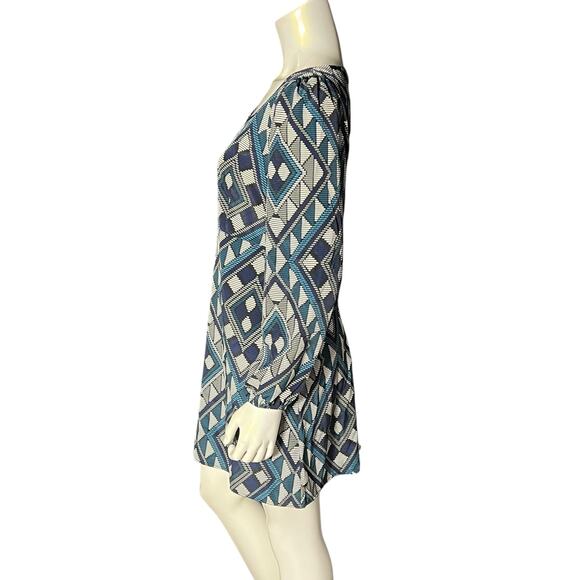 Francesca's Geometric Blue Dress Size Medium Long Sleeve Tie Waist Navy White M - Picture 2 of 6
